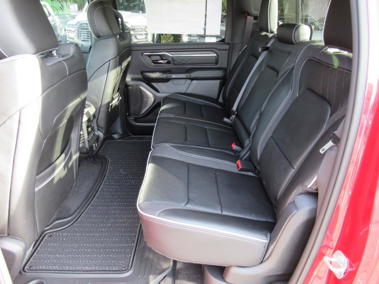 2027 RAM Ram 1500 RAM 1500 LIMITED CREW CAB 4X4 5'7' BOX