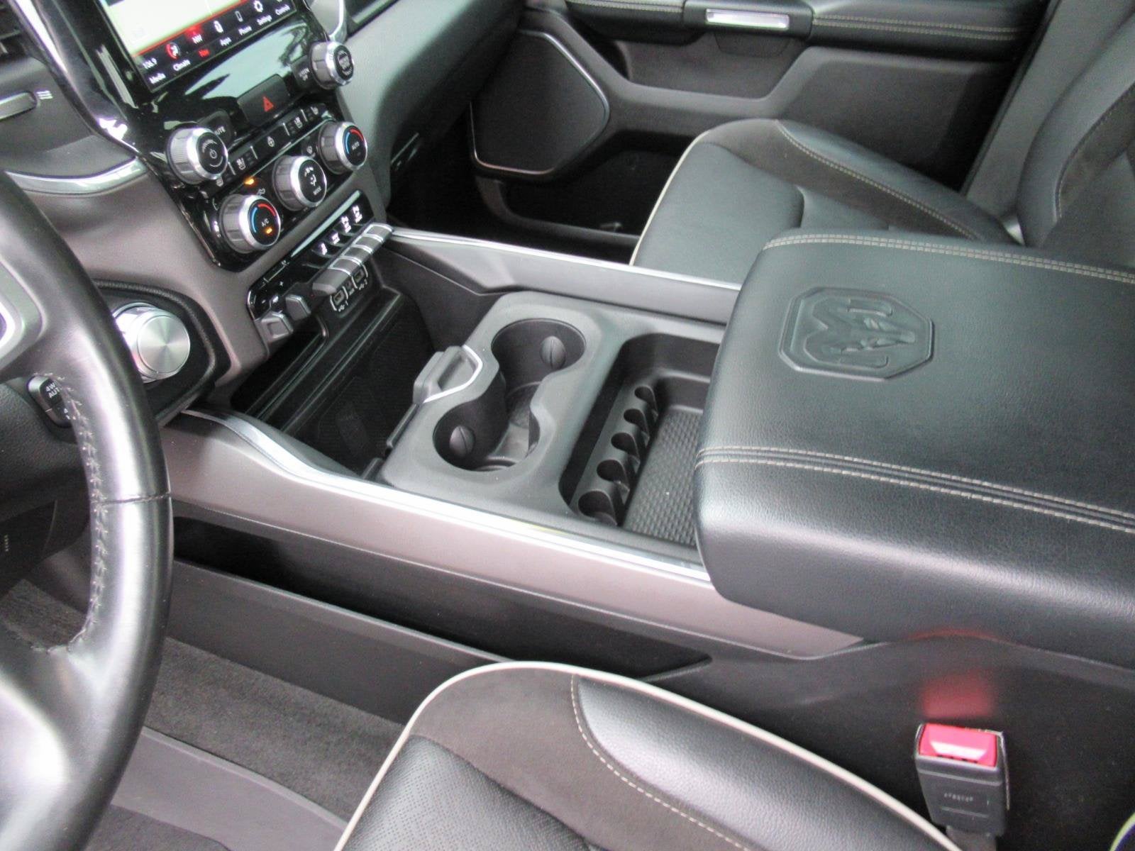 2021 RAM 1500 Laramie Crew Cab 4x4 5'7' Box