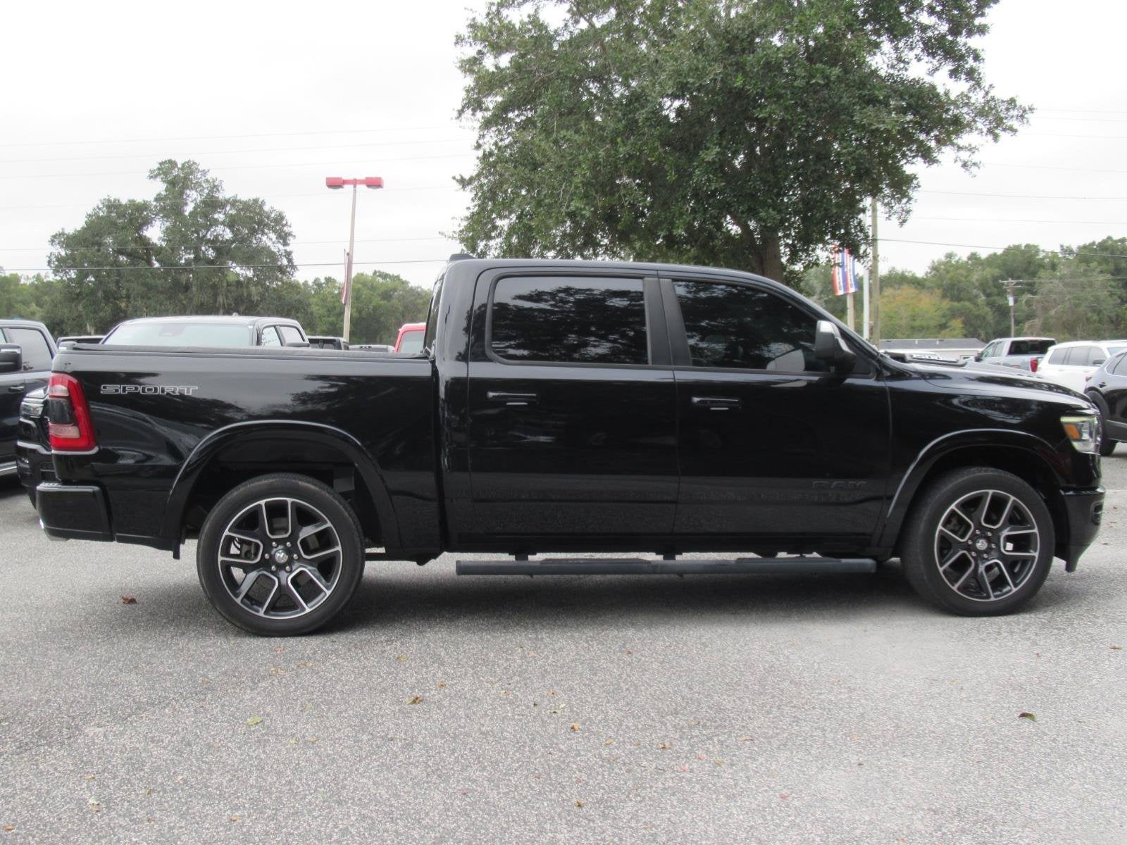 2021 RAM 1500 Laramie Crew Cab 4x4 5'7' Box