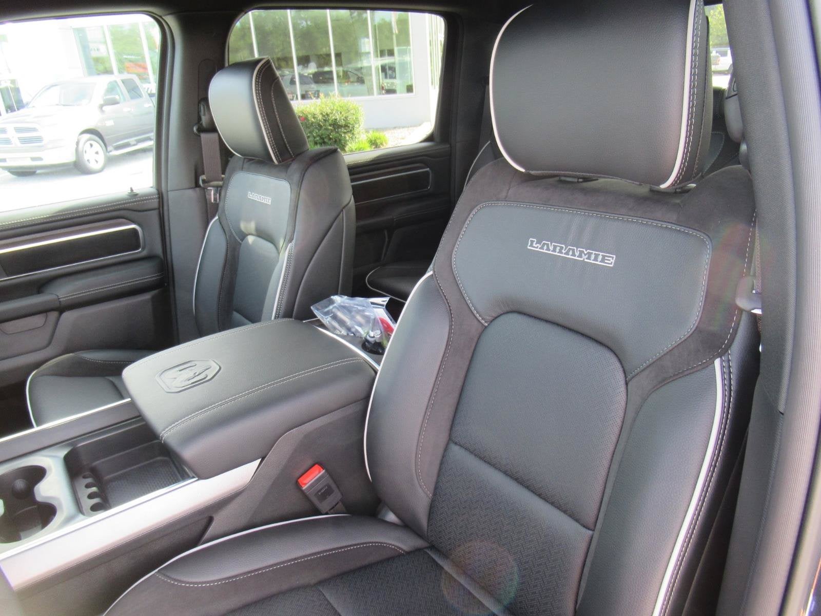 2027 RAM Ram 1500 RAM 1500 LARAMIE CREW CAB 4X4 5'7' BOX