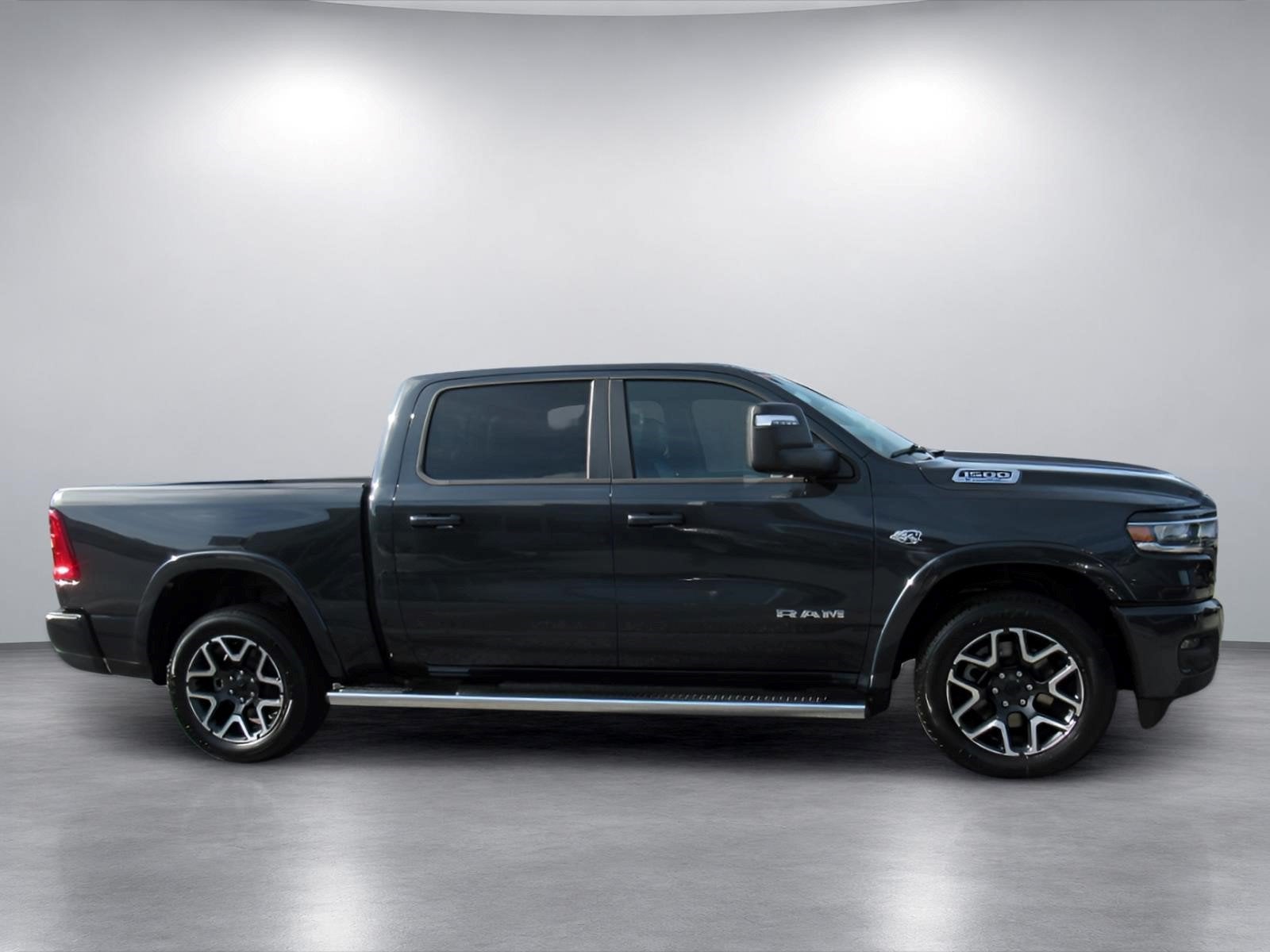 2027 RAM Ram 1500 RAM 1500 LARAMIE CREW CAB 4X4 5'7' BOX