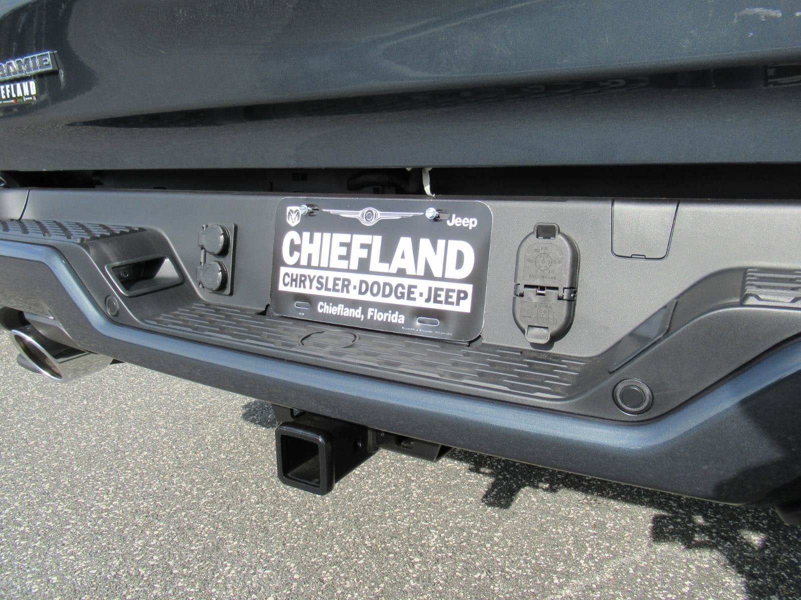 2027 RAM Ram 1500 RAM 1500 LARAMIE CREW CAB 4X4 5'7' BOX