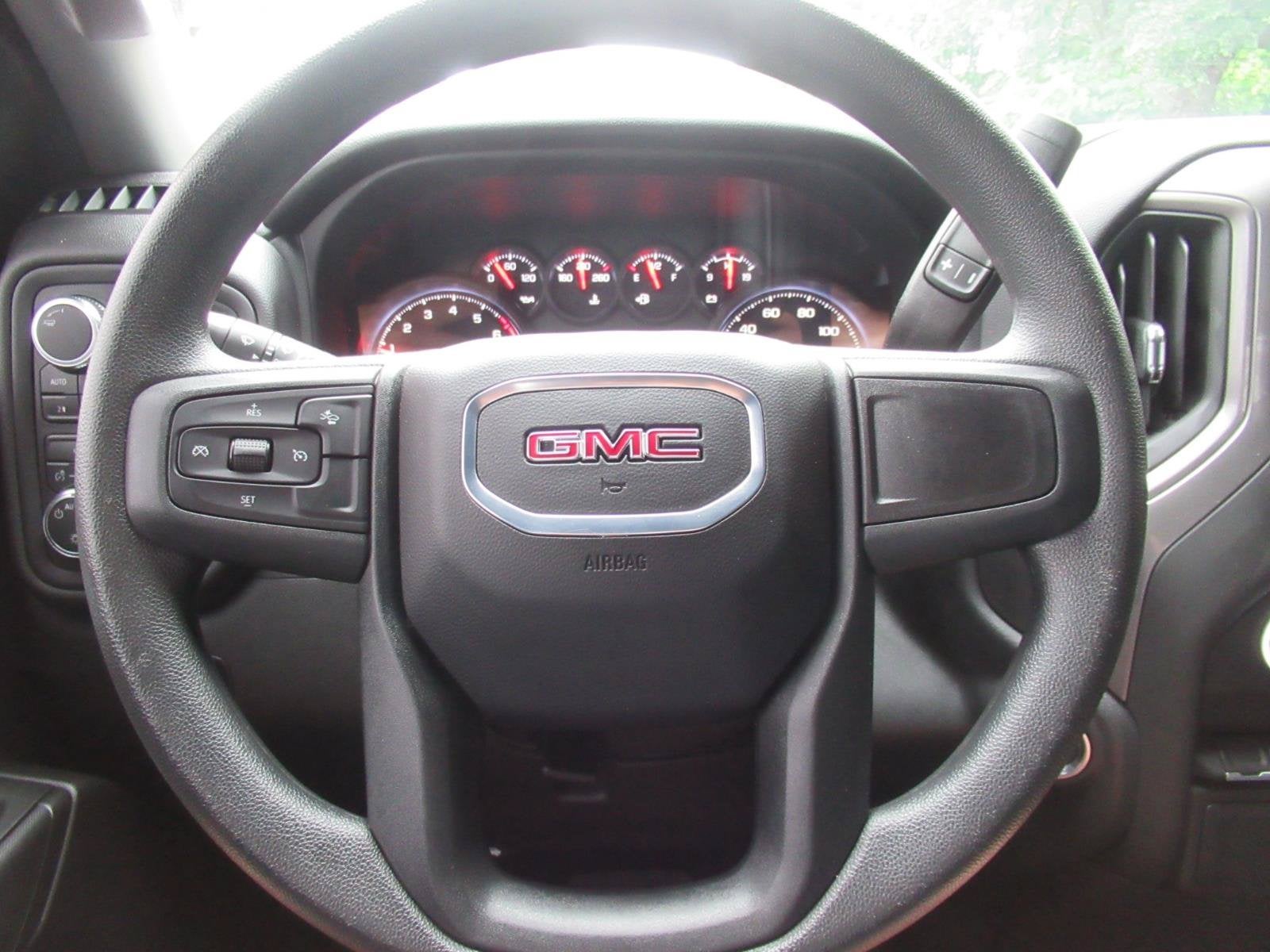 2026 GMC Sierra 1500 Crew Cab, Short Bed, Pro, 4WD