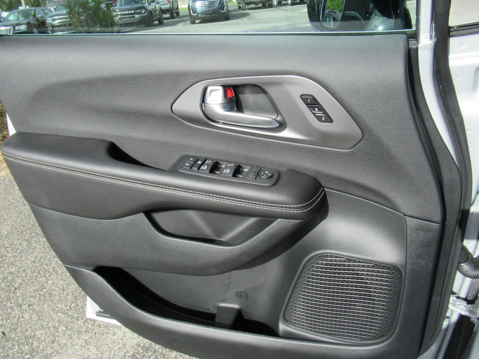 2026 Chrysler Pacifica PACIFICA SELECT