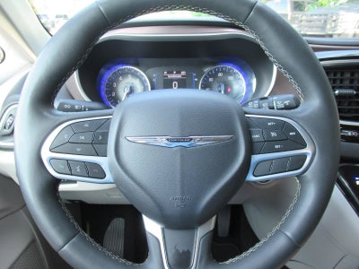 2024 Chrysler Voyager LX