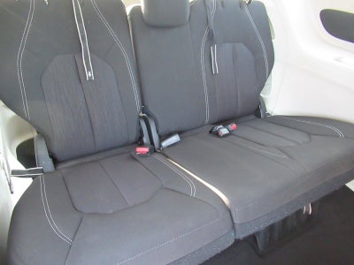 2024 Chrysler Voyager LX