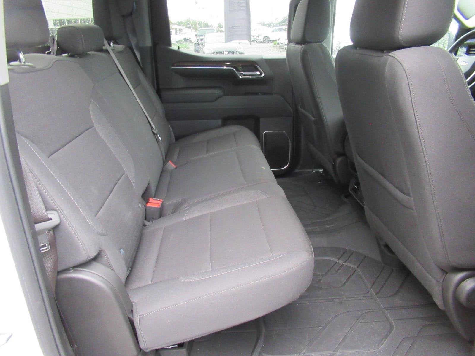 2024 Chevrolet Silverado 1500 2WD Crew Cab Short Bed LT