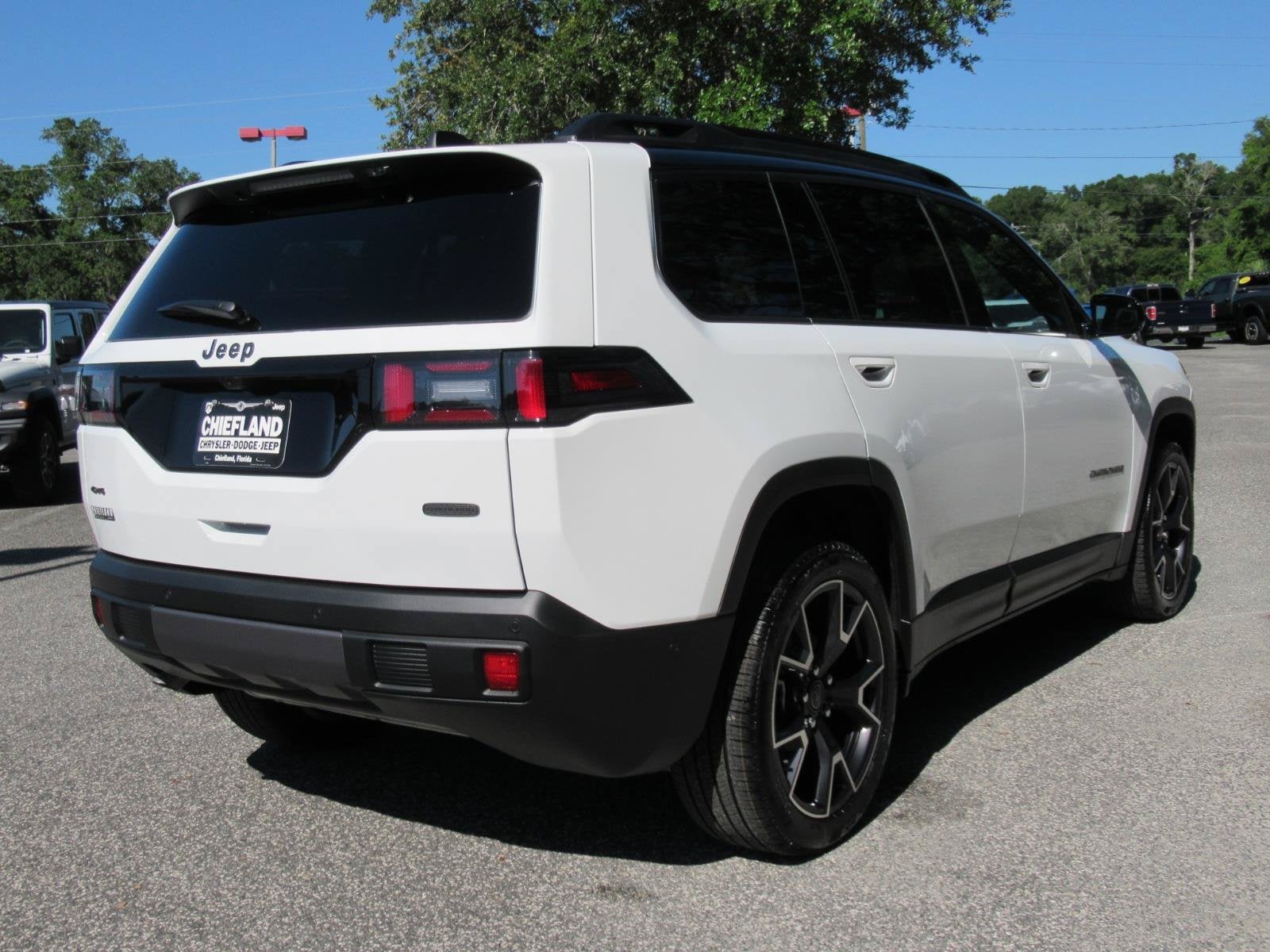2026 Jeep Cherokee CHEROKEE OVERLAND 4X4