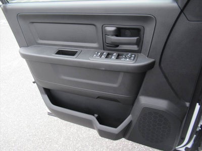 2026 RAM Ram 2500 RAM 2500 BLACK EXPRESS CREW CAB 4X2 6'4' BOX