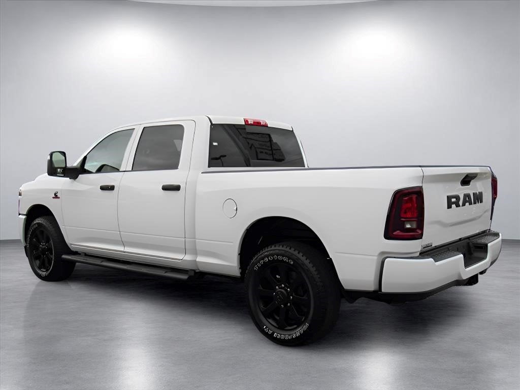 2026 RAM Ram 2500 RAM 2500 BLACK EXPRESS CREW CAB 4X2 6'4' BOX