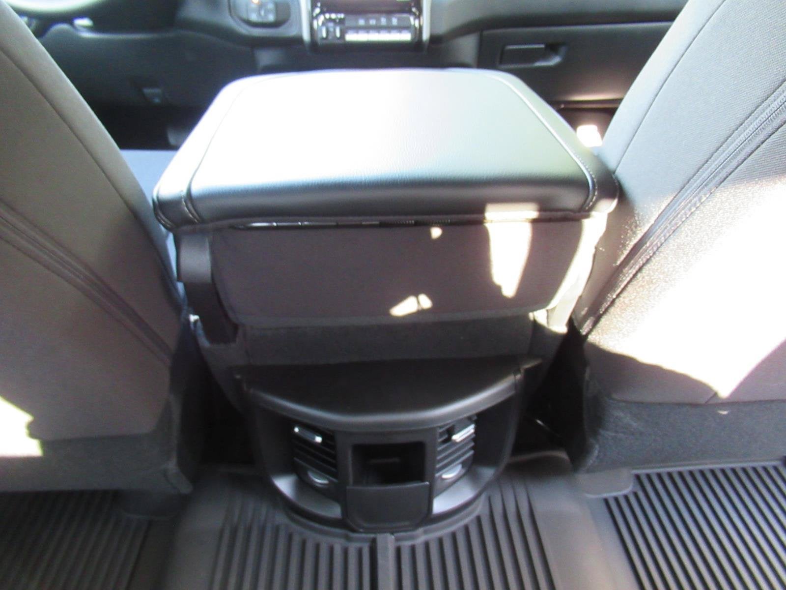 2027 RAM Ram 2500 RAM 2500 WARLOCK CREW CAB 4X4 6'4' BOX