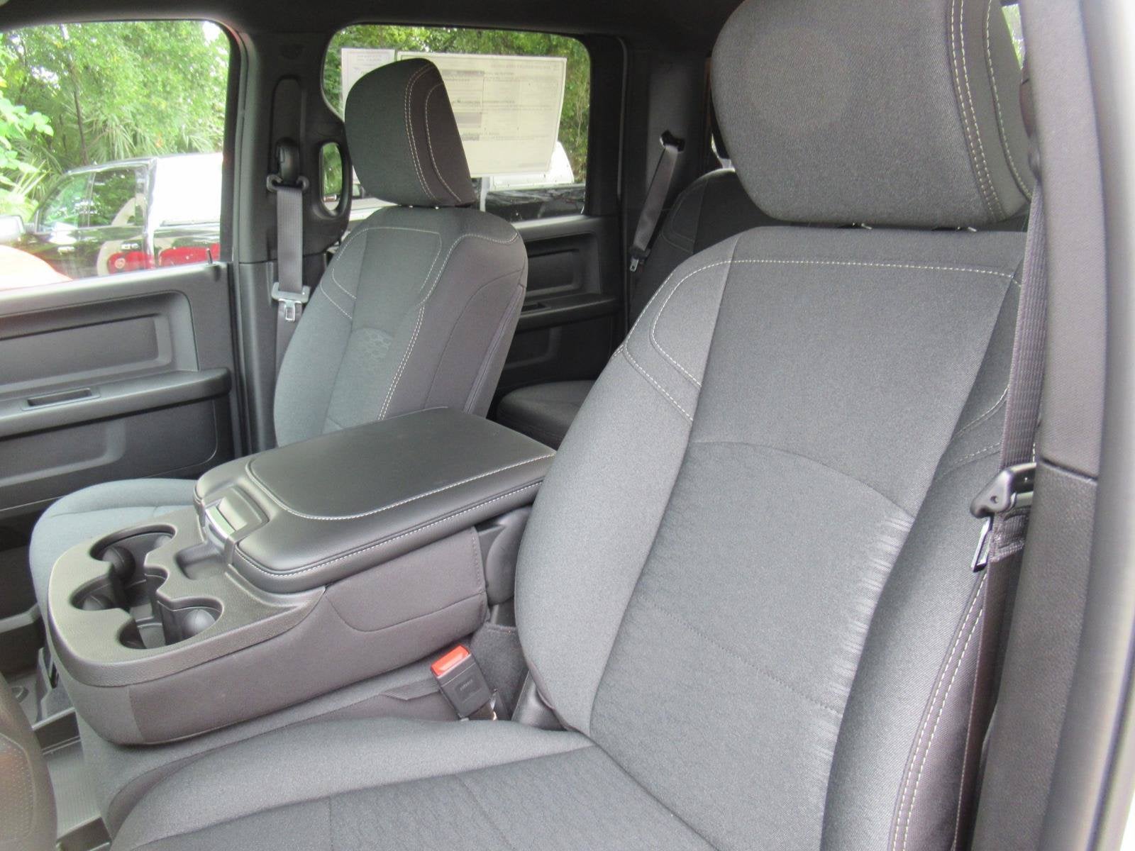 2027 RAM 2500 RAM 2500 WARLOCK CREW CAB 4X4 6'4' BOX