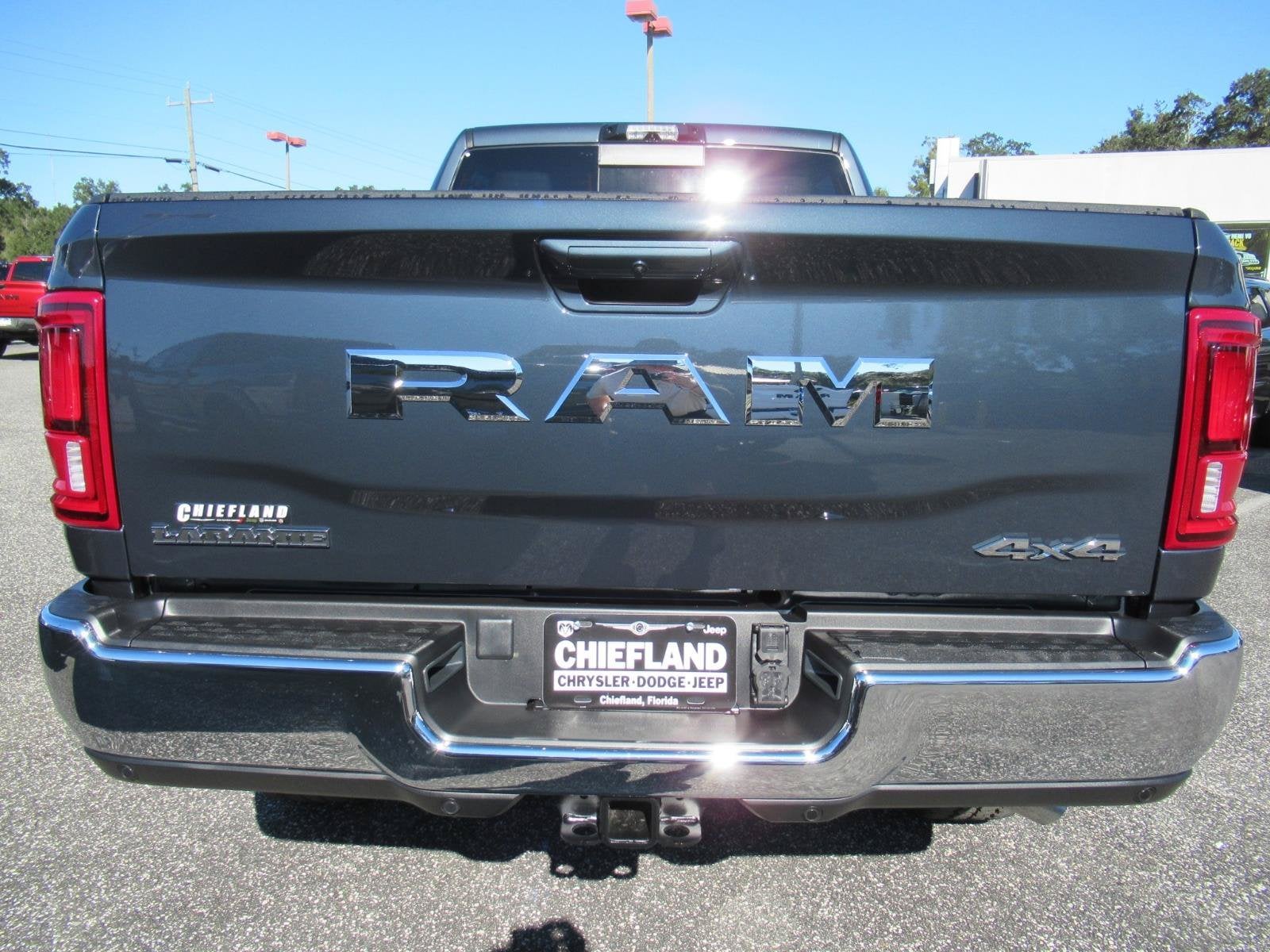 2027 RAM 2500 RAM 2500 LARAMIE CREW CAB 4X4 6'4' BOX
