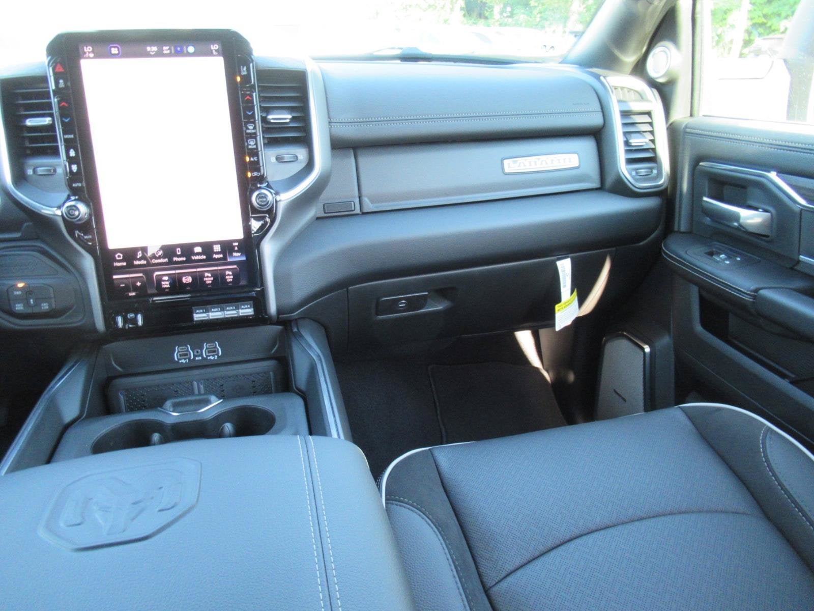 2027 RAM Ram 2500 RAM 2500 LARAMIE CREW CAB 4X4 6'4' BOX