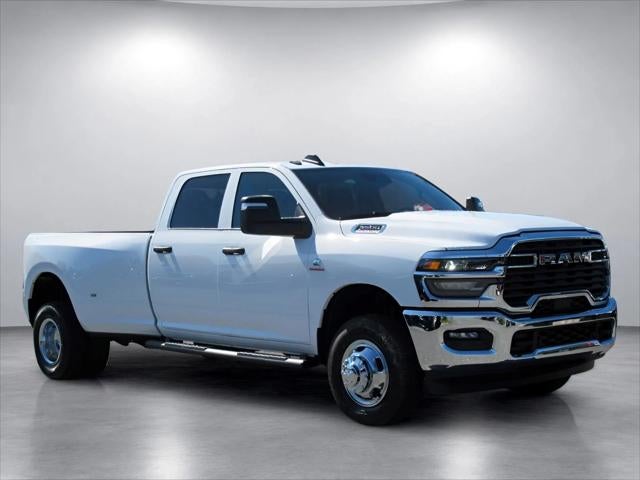 2026 RAM 3500 TRADESMAN CREW CAB 4X4 8' BOX