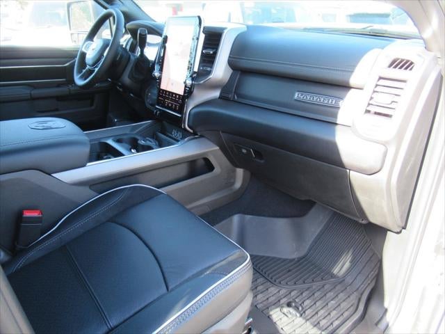 2027 RAM Ram 3500 RAM 3500 LARAMIE CREW CAB 4X4 8' BOX