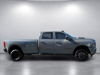 2027 RAM Ram 3500 RAM 3500 LARAMIE CREW CAB 4X4 8' BOX
