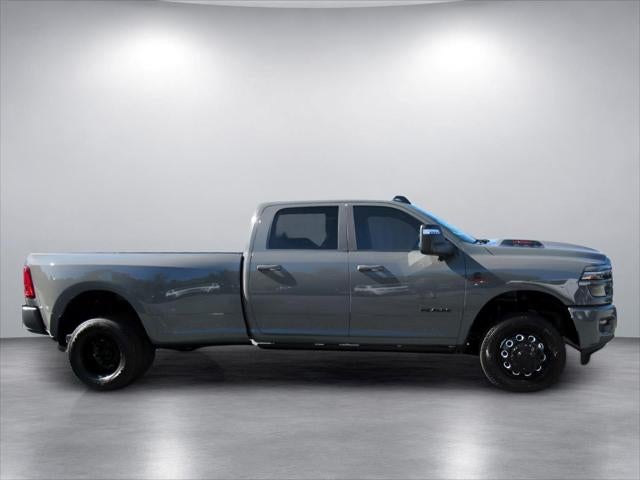 2027 RAM Ram 3500 RAM 3500 LARAMIE CREW CAB 4X4 8' BOX