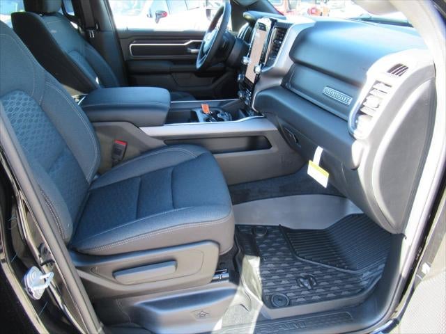 2027 RAM Ram 1500 RAM 1500 BIG HORN CREW CAB 4X4 5'7' BOX