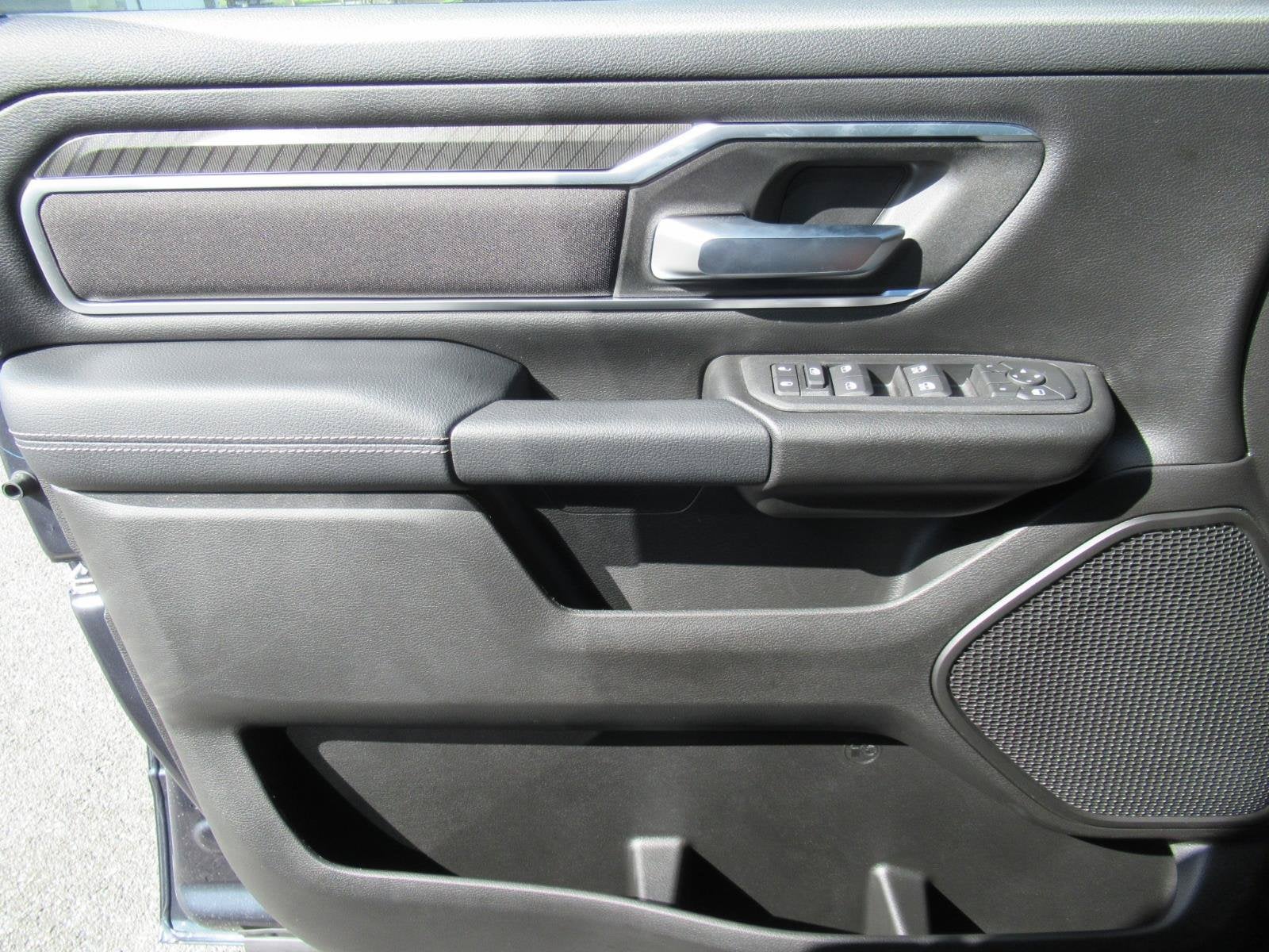 2027 RAM 1500 RAM 1500 BIG HORN CREW CAB 4X4 5'7' BOX
