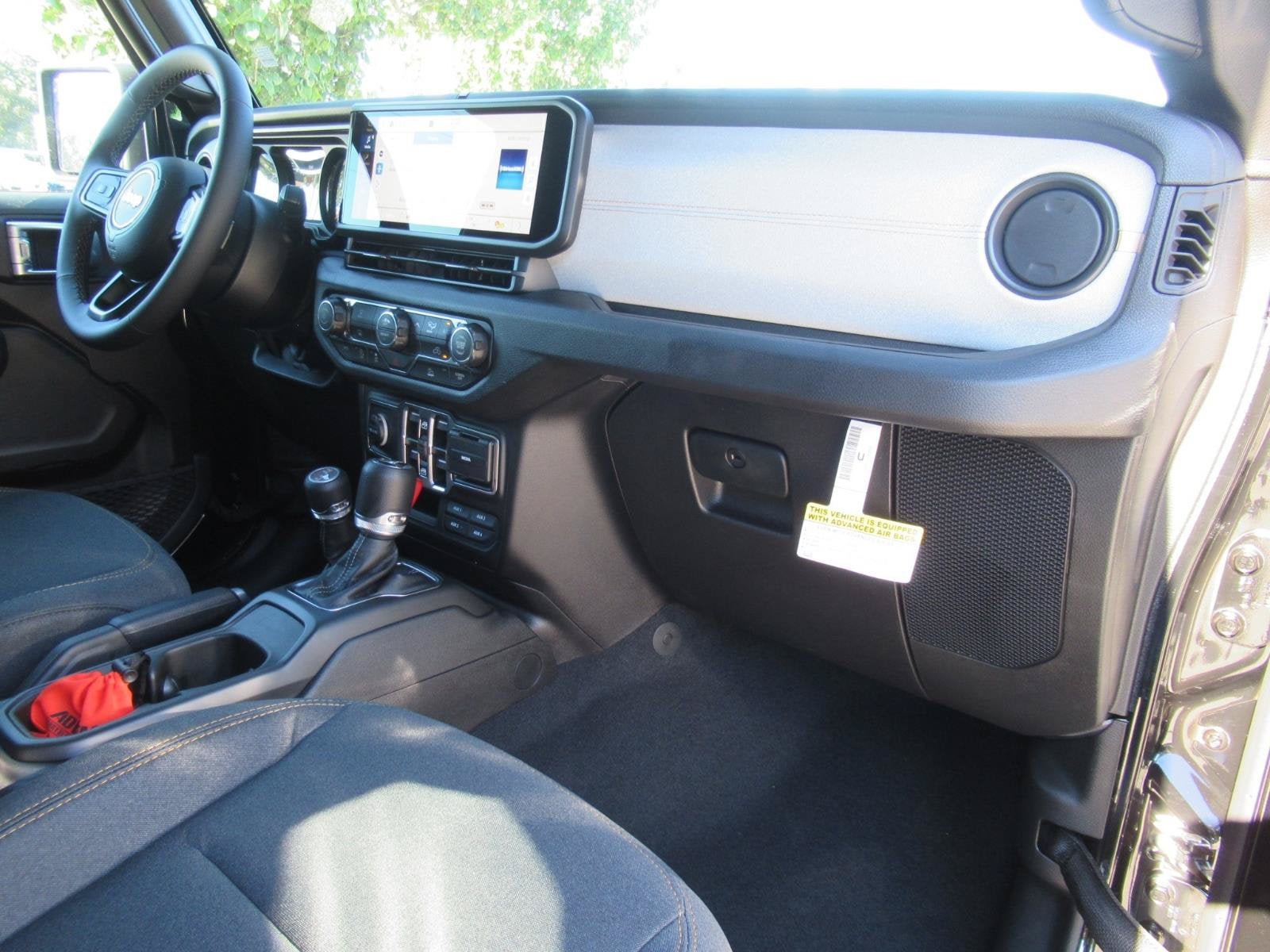 2027 Jeep Wrangler WRANGLER 4-DOOR SPORT S