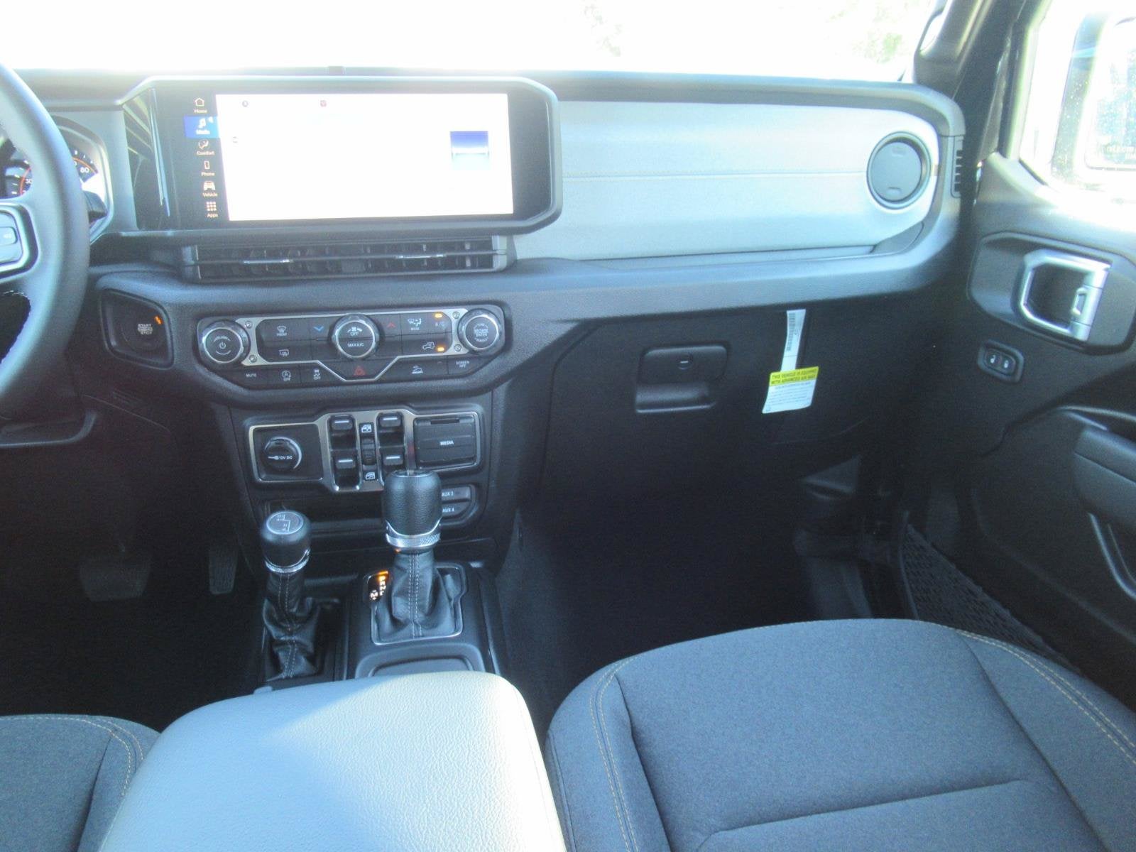 2027 Jeep Wrangler WRANGLER 4-DOOR SPORT S