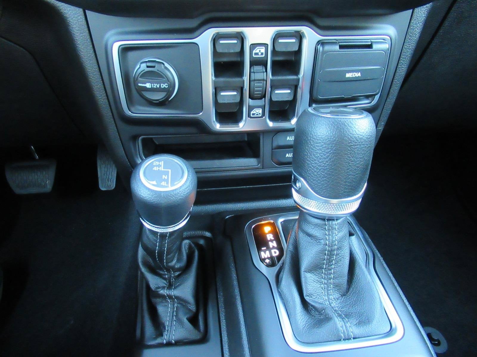 2027 Jeep Wrangler WRANGLER 4-DOOR SPORT S