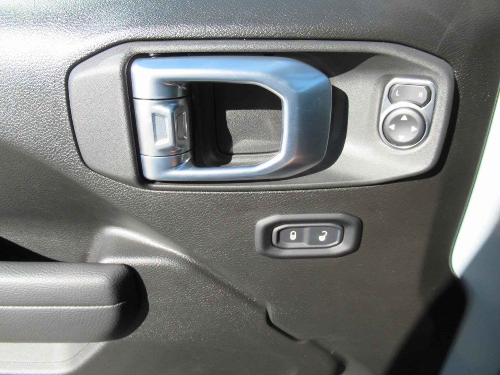 2027 Jeep Wrangler WRANGLER 4-DOOR WILLYS
