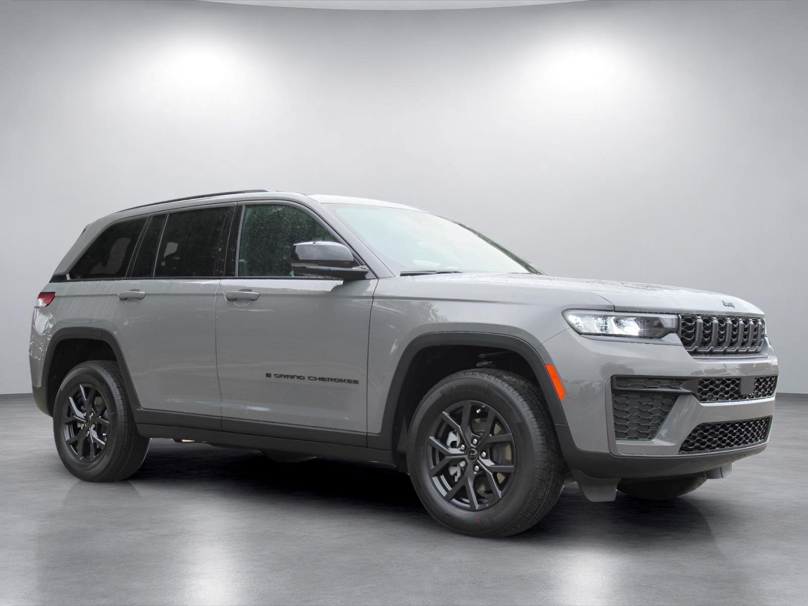 2027 Jeep Grand Cherokee GRAND CHEROKEE LAREDO ALTITUDE 4X2