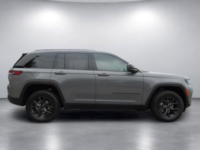 2027 Jeep Grand Cherokee GRAND CHEROKEE LAREDO ALTITUDE 4X2