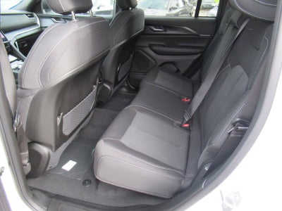 2027 Jeep Grand Cherokee GRAND CHEROKEE LAREDO X 4X4