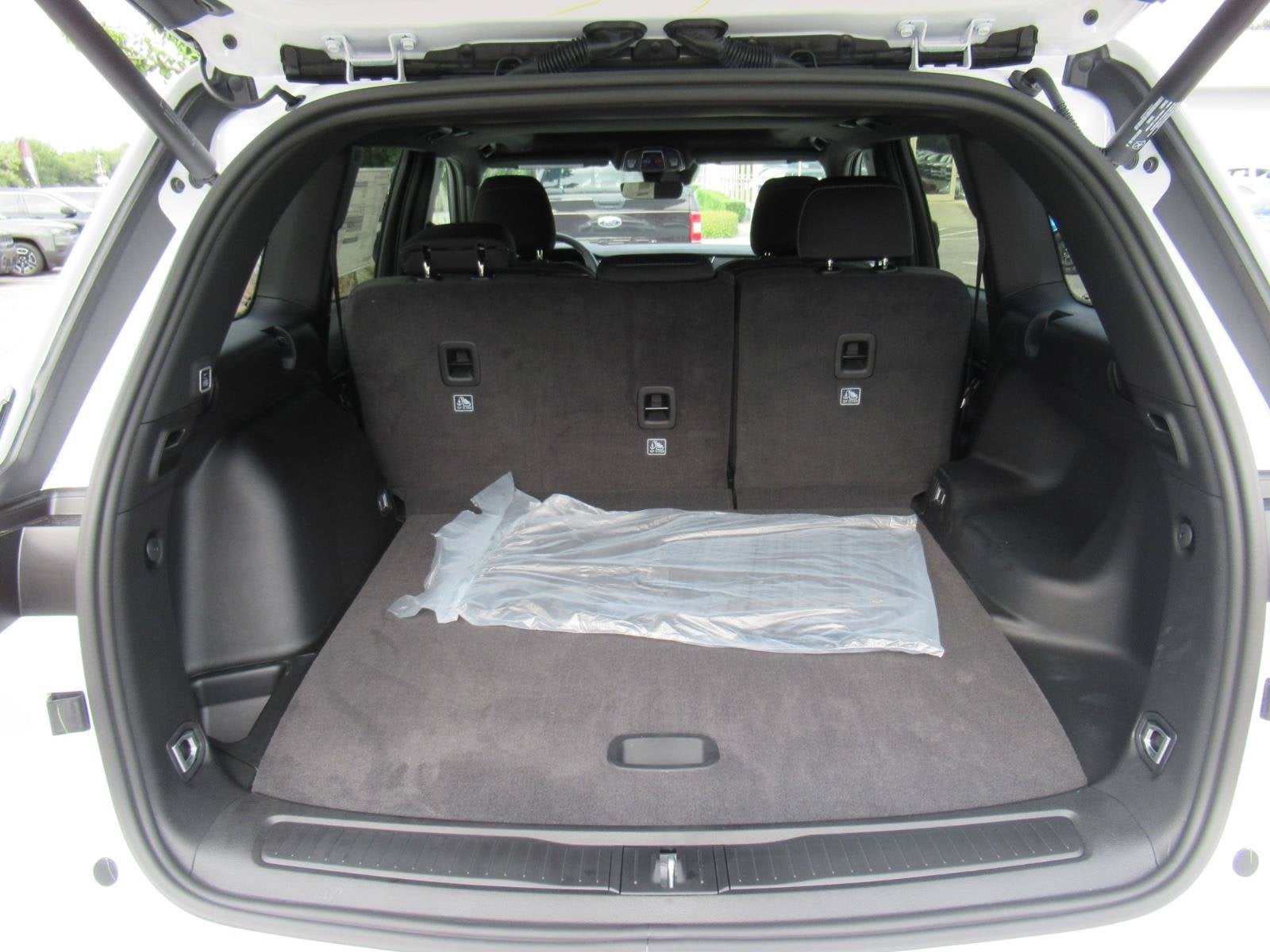 2027 Jeep Grand Cherokee GRAND CHEROKEE LAREDO X 4X4