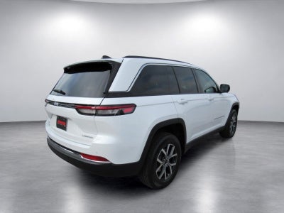 2027 Jeep Grand Cherokee GRAND CHEROKEE LAREDO X 4X4