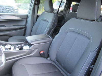 2027 Jeep Grand Cherokee GRAND CHEROKEE LAREDO X 4X4