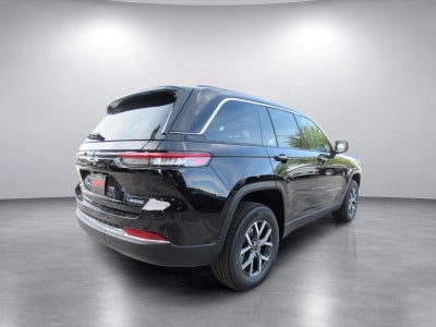 2027 Jeep Grand Cherokee GRAND CHEROKEE LAREDO X 4X4