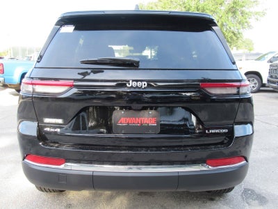 2027 Jeep Grand Cherokee GRAND CHEROKEE LAREDO X 4X4