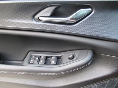 2027 Jeep Grand Cherokee GRAND CHEROKEE LAREDO X 4X4