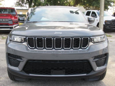 2027 Jeep Grand Cherokee GRAND CHEROKEE LAREDO X 4X4