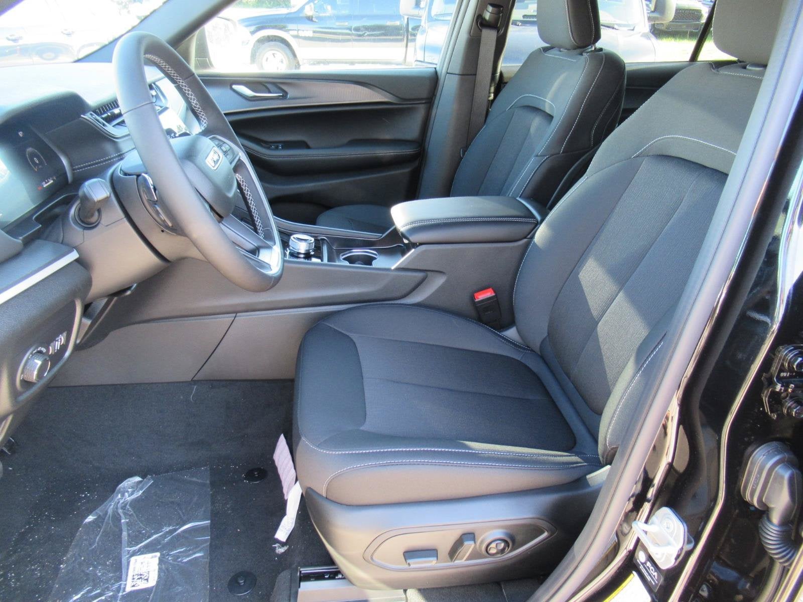 2026 Jeep Grand Cherokee GRAND CHEROKEE L LAREDO X 4X2