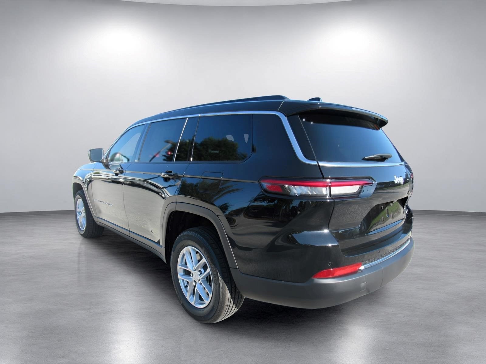 2026 Jeep Grand Cherokee GRAND CHEROKEE L LAREDO X 4X2