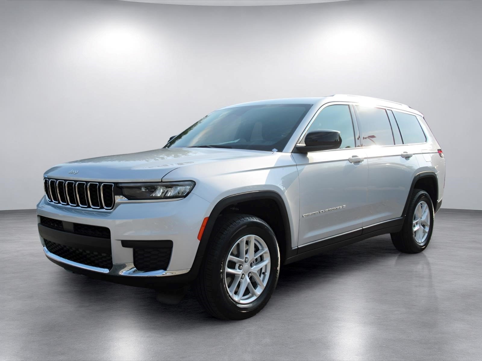 2026 Jeep Grand Cherokee GRAND CHEROKEE L LAREDO X 4X2