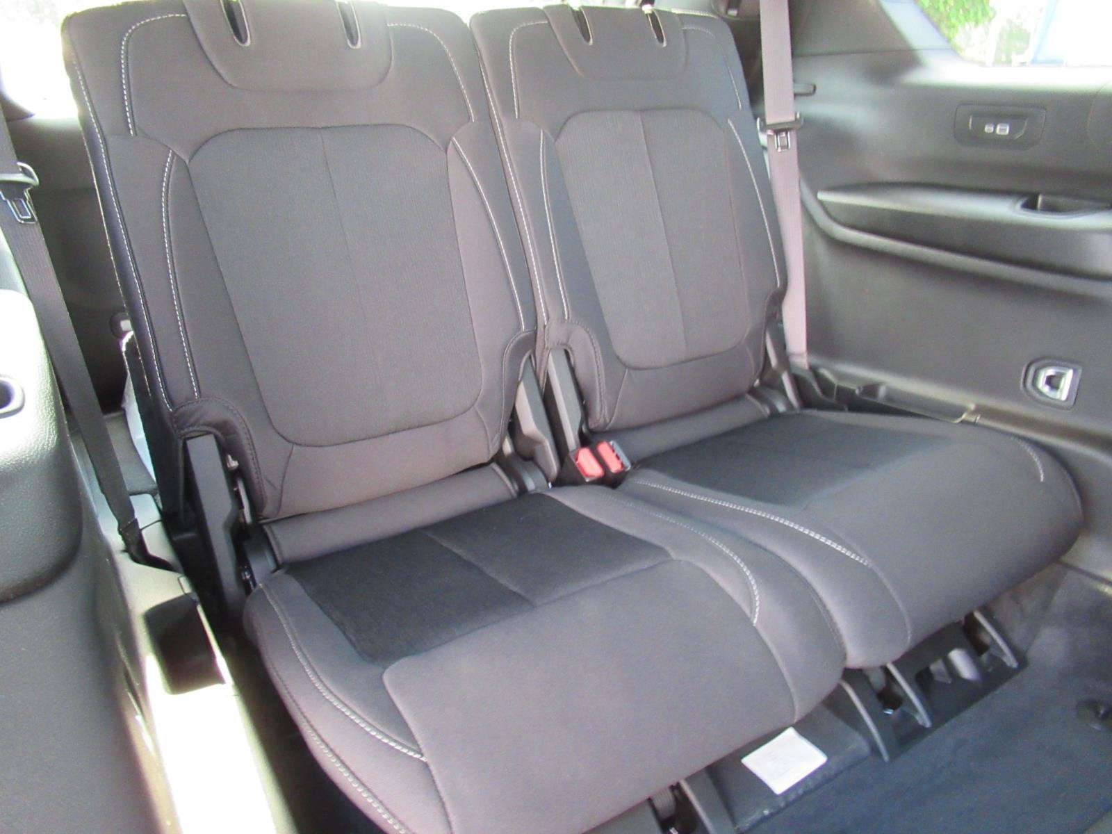 2026 Jeep Grand Cherokee GRAND CHEROKEE L LAREDO X 4X2