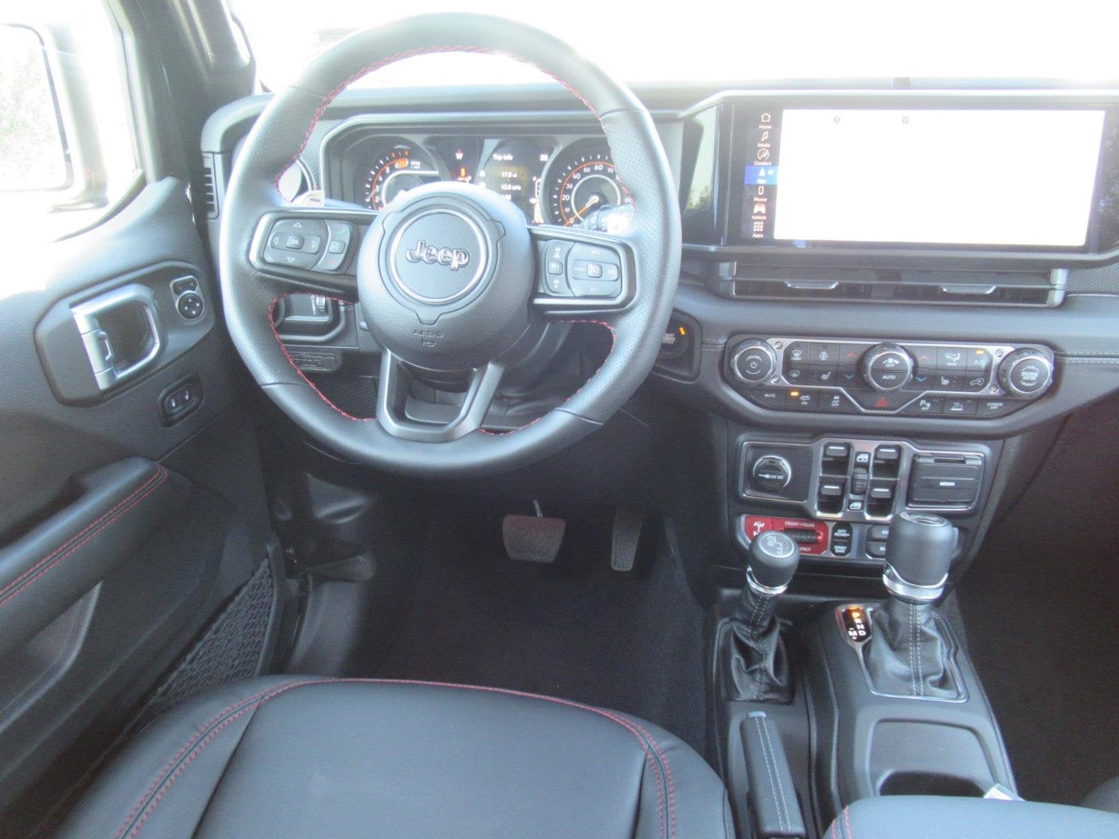 2026 Jeep Wrangler WRANGLER 4-DOOR MOAB 392