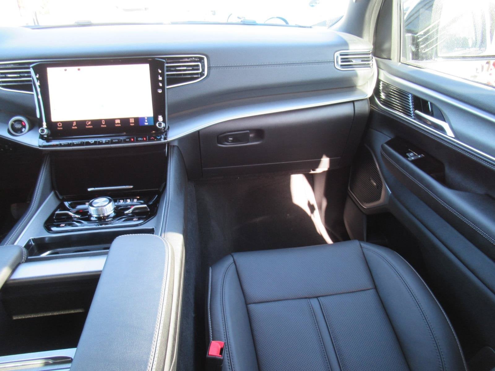 2026 Jeep Grand Wagoneer GRAND WAGONEER UPLAND 4X4