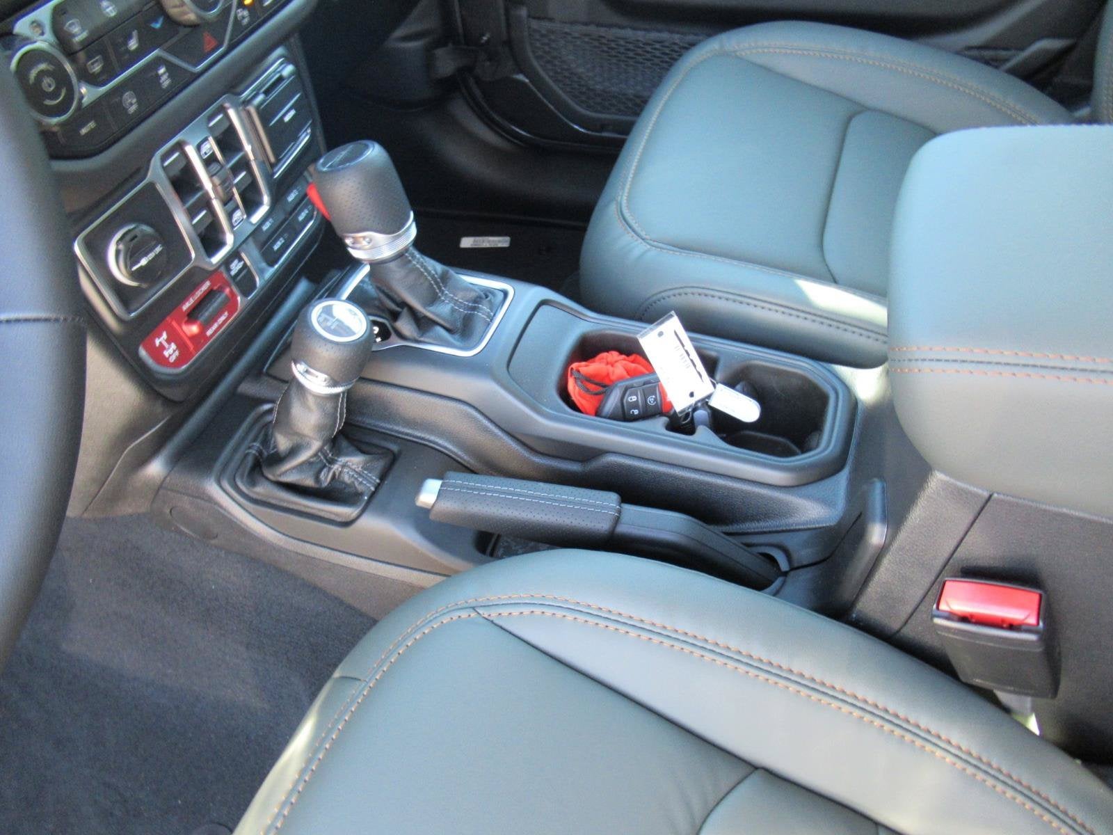 2027 Jeep Gladiator GLADIATOR MOJAVE X 4X4