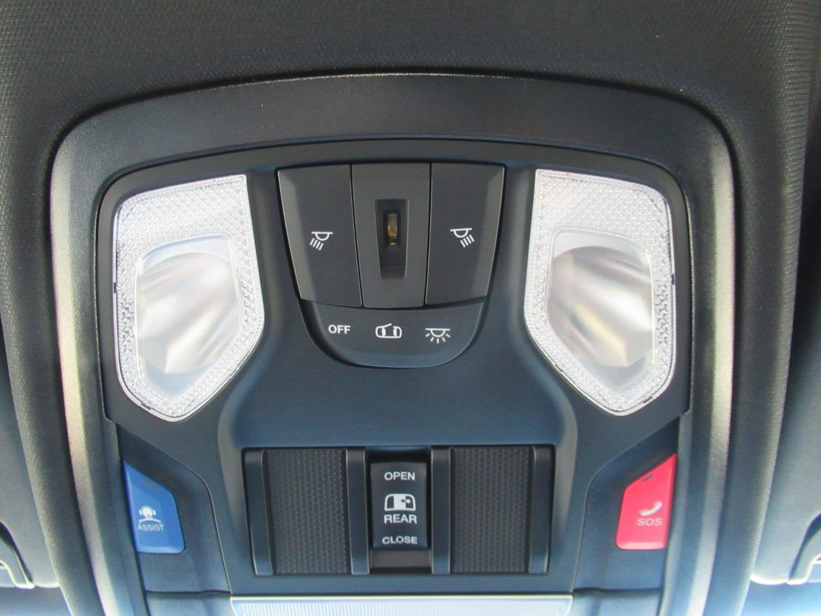 2027 RAM Ram 1500 RAM 1500 EXPRESS CREW CAB 4X2 5'7' BOX