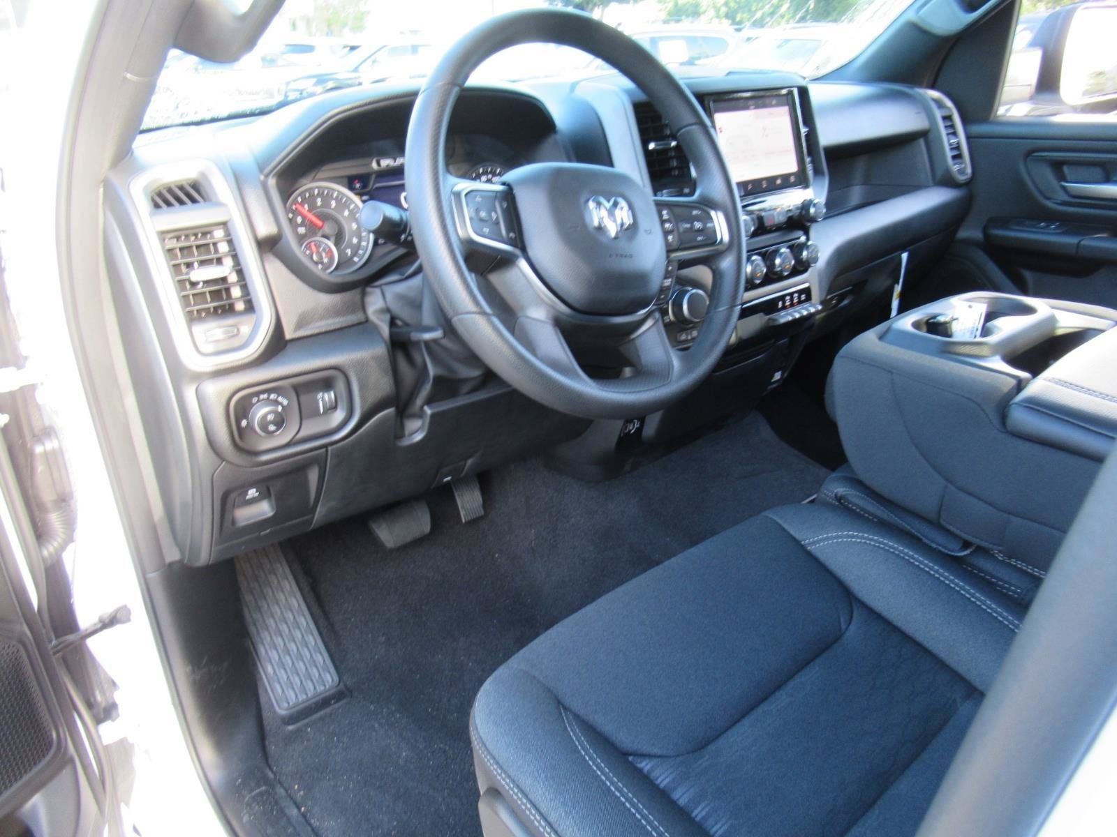 2027 RAM 1500 RAM 1500 WARLOCK CREW CAB 4X4 5'7' BOX