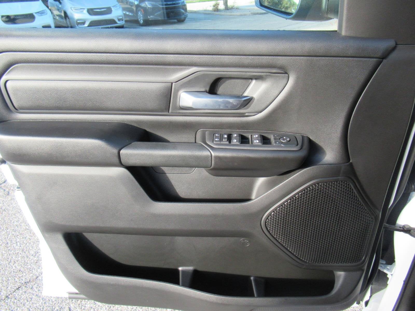 2027 RAM 1500 RAM 1500 WARLOCK CREW CAB 4X4 5'7' BOX