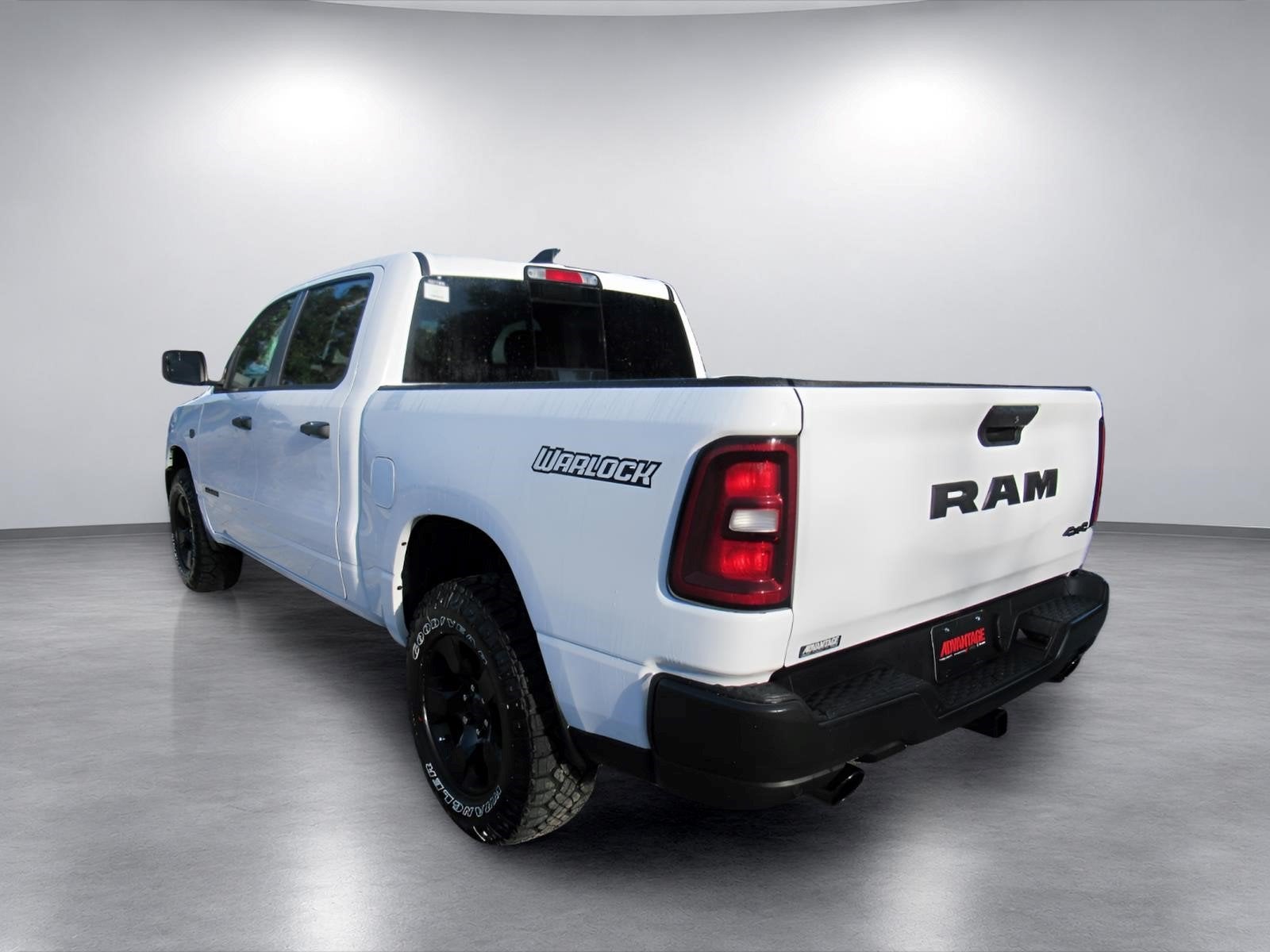 2027 RAM 1500 RAM 1500 WARLOCK CREW CAB 4X4 5'7' BOX