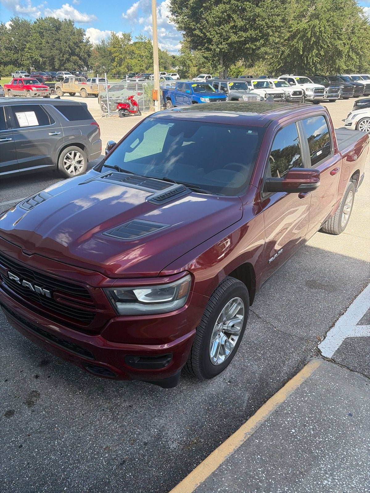 2023 RAM 1500 Laramie Crew Cab 4x4 5'7' Box